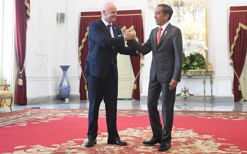 Presiden Jokowi Sambut Presiden FIFA Gianni Infantino di Istana