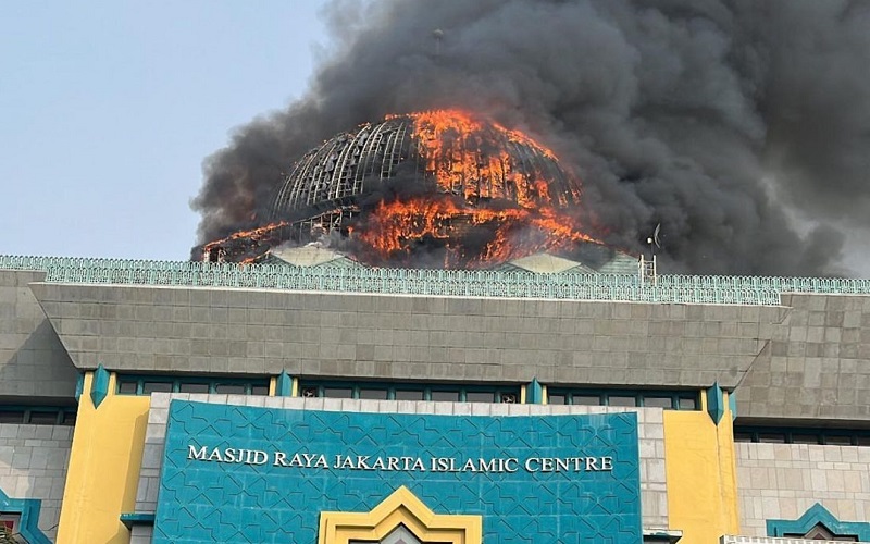 Penyebab Masjid Islamic Center Terbakar, Diduga akibat Renovasi Kubah