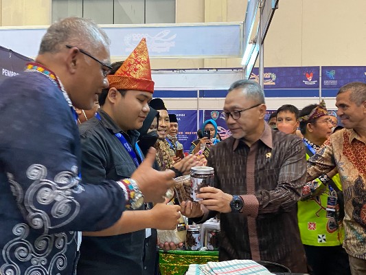 Mendag Zulhas Ajak Masyarakat Indonesia Lebih Mencintai Kuliner Nusantara