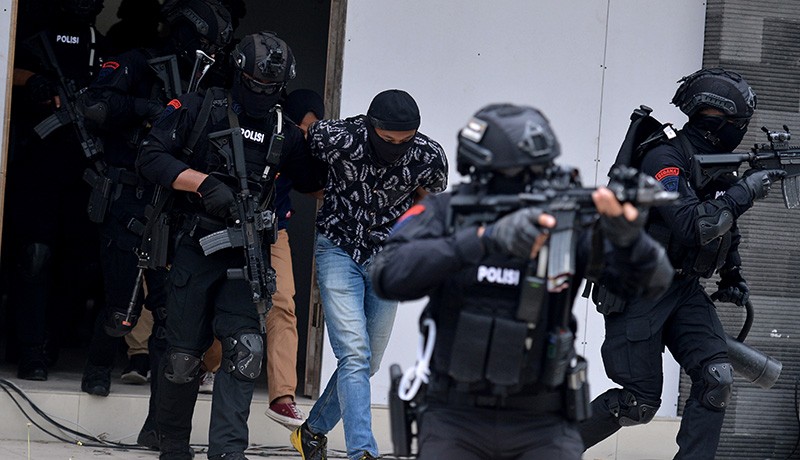 2 Ledakan Guncang Stockholm di Awal Tahun, Pintu Masuk Apartemen Rusak Parah