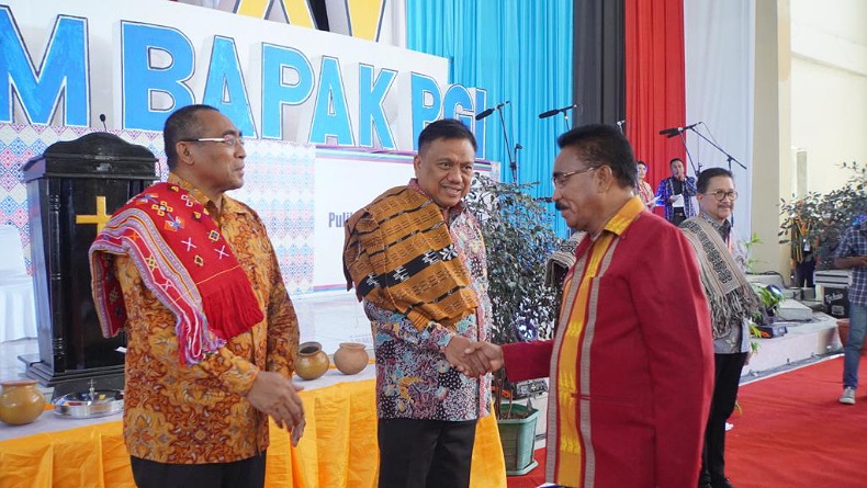 Ketum FK-PKB PGI Olly Dondokambey Minta Kaum Bapak Bantu Pemerintah Kendalikan KDRT