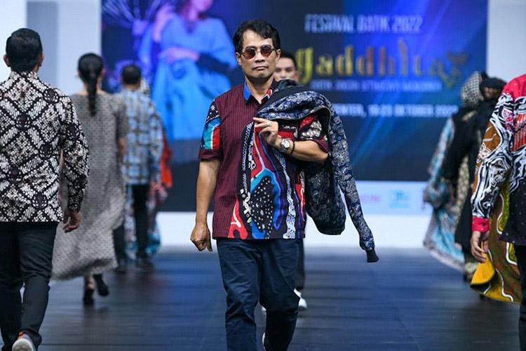 Tandai Bangkit dari Pandemi Covid-19, Pejabat di Yogyakarta Jadi Model Fashion Show Batik