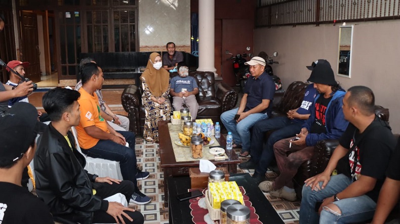 Takziah, Aremania Yakin Polisi Korban Tewas Tragedi Kanjuruhan Mati Syahid