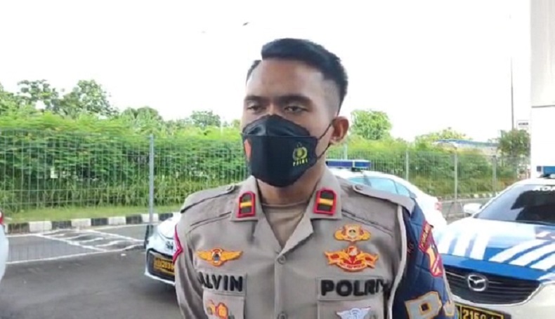 Pemotor Nekat Masuk Tol Jagorawi, Polisi : Tak Kami Tilang Hanya Dikasih Imbauan