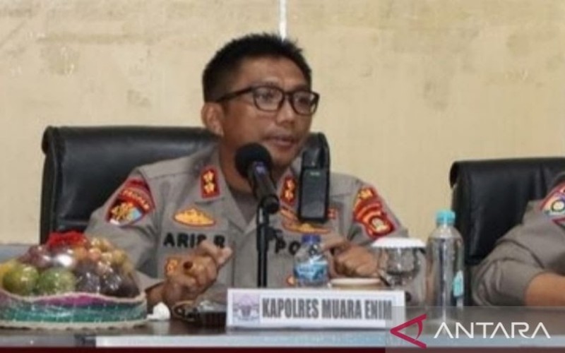 Profil AKBP Aris Rusdiyanto, Kapolres Muara Enim yang Dicopot usai Viral 2 Perempuan Mengaku Istri Sah