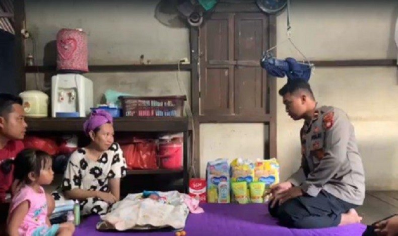 Bayi Dibuang dalam Kardus di Kubu Raya Ditemukan Pemilik Warung, Masih Ada Tali Pusar