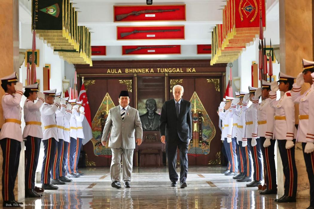 Terima Menhan Singapura, Prabowo Apresiasi Keikutsertaan di Indo Defence 2022
