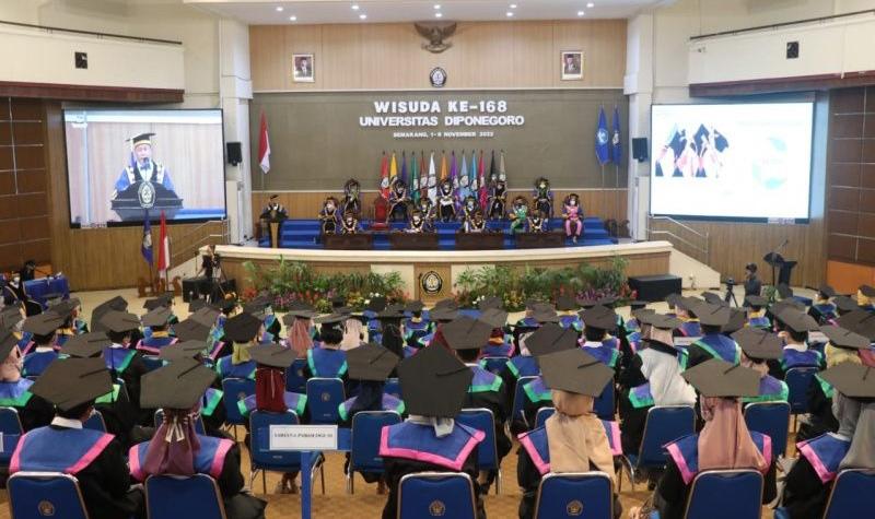 Undip Semarang Mewisuda 2.559 Lulusan, 1.401 Berpredikat Cum Laude