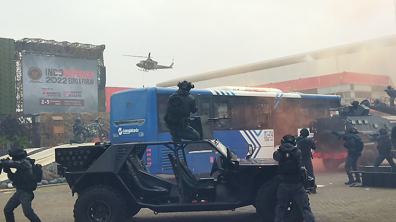 Gagahnya Prajurit Kopassus Bebaskan Tawanan Teroris di Bus Transjakarta, Presiden Jokowi Terpana