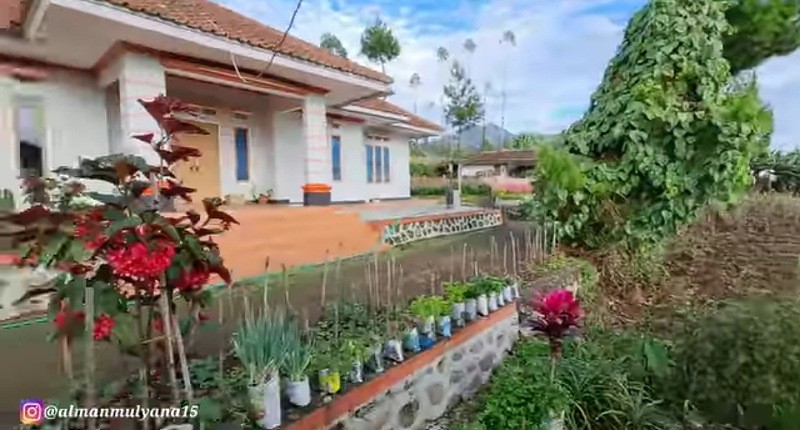 Kampung Belanda di Kaki Gunung Cikuray Garut, Mayoritas Warganya Bermata Biru