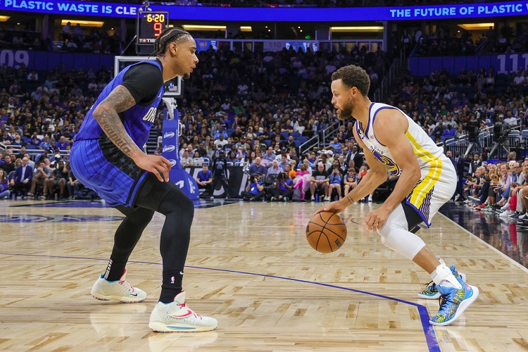 Hasil NBA: Sihir Curry Tak Bisa Selamatkan Warriors, Juara Bertahan Keok Lagi