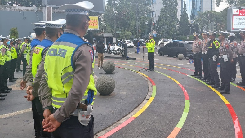 Satlantas Polrestabes Bandung Pastikan selalu Siaga Layani Masyarakat di Akhir Pekan 