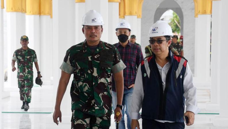 Pangdam Diponegoro Cek Kesiapan Masjid Sheikh Zayed Solo Jelang Diresmikan Jokowi