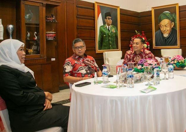 Sekjen PDIP Hasto, Khofifah dan Eri Cahyadi Gelar Pertemuan Tertutup, Bahas Apa?
