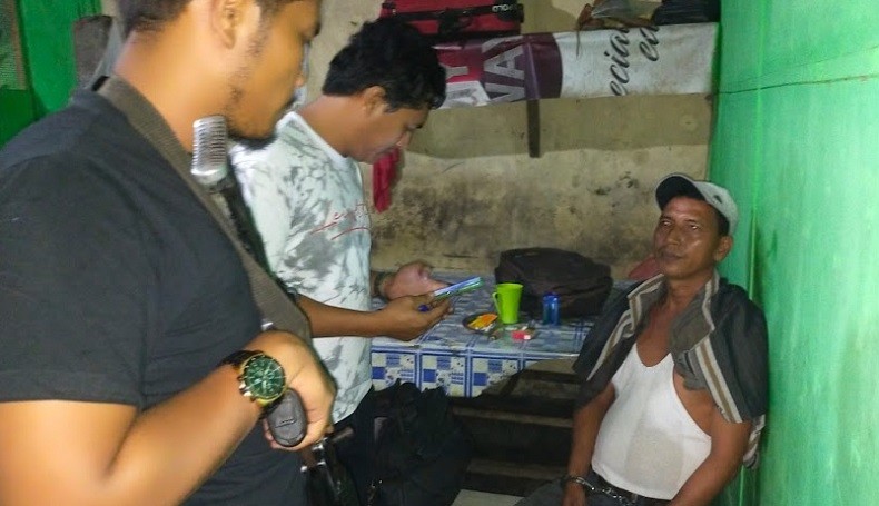 Suami Bunuh Istri Gegara Cemburu, Mayat Dilempar dari Atas Jembatan ke Sungai