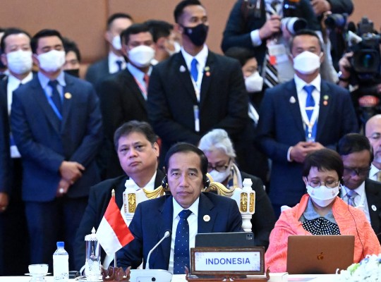 Jokowi Ajak Jepang Tingkatkan Investasi Kendaraan Listrik di ASEAN