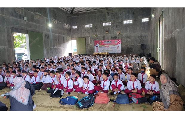 Terlalu Banyak Terpapar Gadget, Gunungkidul Akan Lakukan Skrining Mata Para Pelajar ke Sekolah-Sekolah