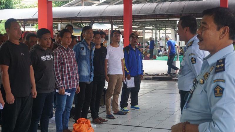  Reintegrasi Sosial, Puluhan Narapidana Lapas Semarang Bebas Bersyarat
