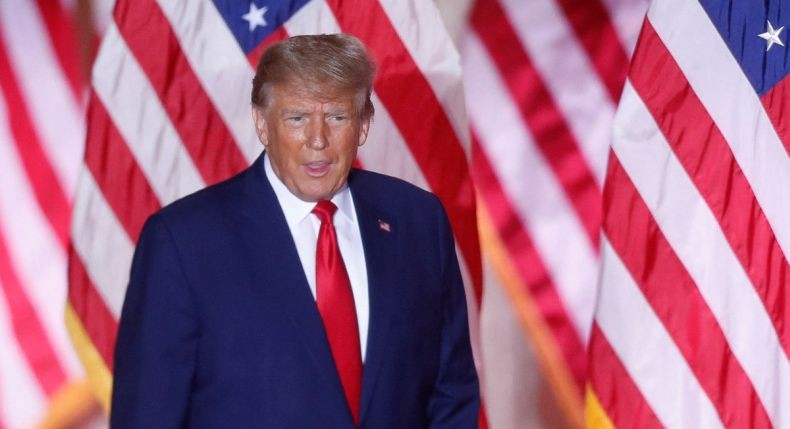 Facebook dan Instagram Pulihkan Lagi Akun Donald Trump Setelah 2 Tahun  