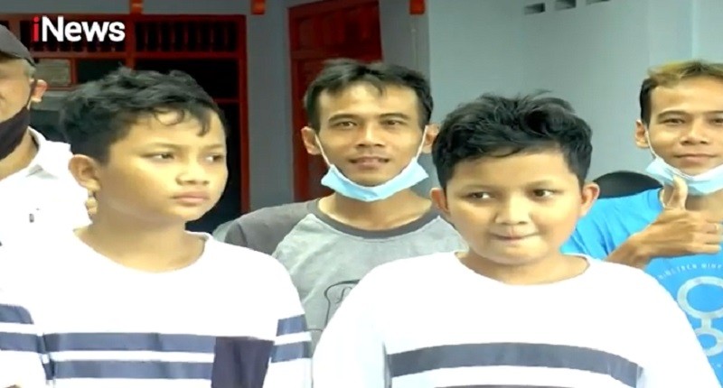 Fakta Menarik Desa di Indonesia yang Dihuni Orang-Orang Kembar