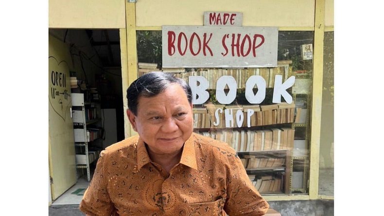 Tanggapi soal Pemimpin Rambut Putih, Prabowo Tunjuk Kepalanya: Ini Banyak kan