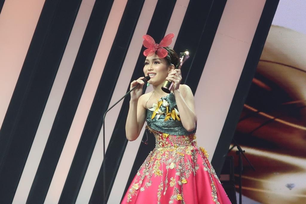 Ayu Ting Ting Boyong 3 Penghargaan, Radja Sukses Menggetarkan Panggung ADI 2022