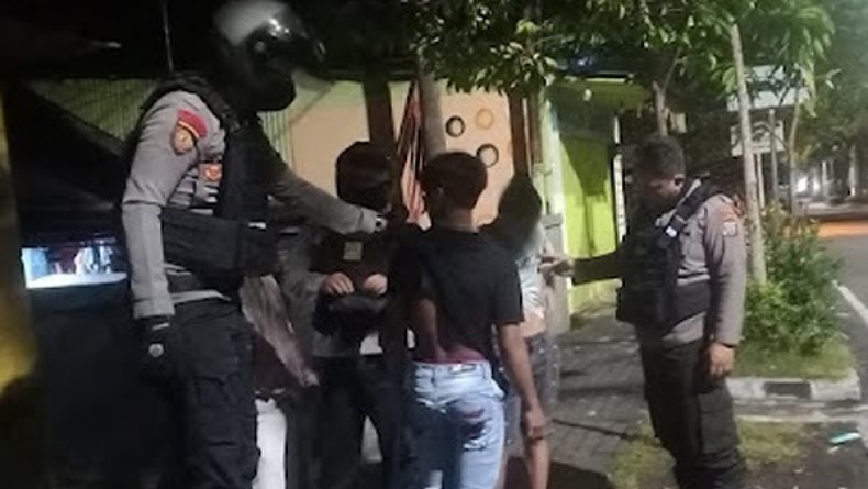 Patroli Malam, Personel Polres Bitung Bubarkan Anak Muda Nongkrong dan ABK Pesta Miras