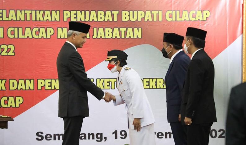 Ganjar Beri Pekerjaan Utama kepada Penjabat Bupati Cilacap, Apa Saja?