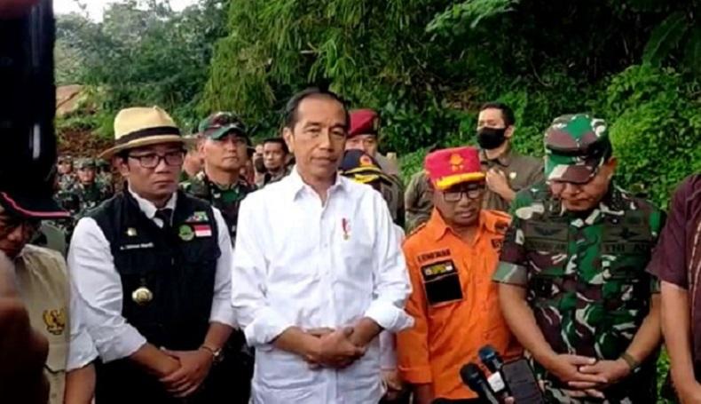 Jokowi Minta Pembangunan Rumah Rusak di Cianjur Wajib Pakai Standar Anti-Gempa