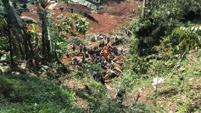 14 Jenazah dan 2 Kendaraan Ditemukan di Longsoran Gempa Jalur Cianjur-Cipanas