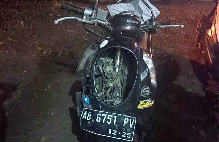 Tabrak Truk Tronton Berhenti, Pemuda Kulonprogo Dilarikan ke Rumah Sakit