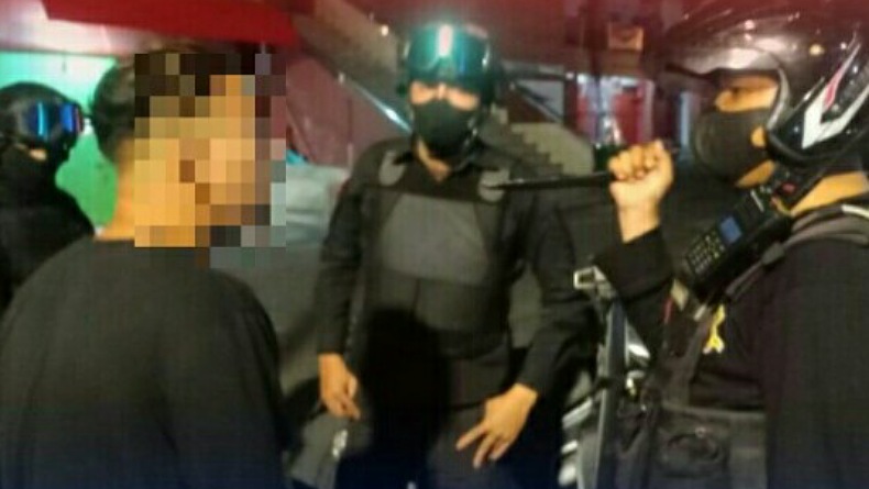 Bawa Senjata Tajam di New Bendar Manado, Pria Ini Ditangkap Polisi