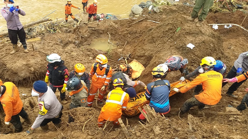 Pagi Ini, Tim SAR Gabungan Temukan 4 Korban Meninggal akibat Gempa Cianjur