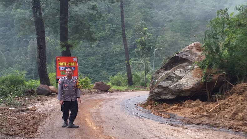 Pascalongsor, Batu Besar Disingkirkan, Jalur Garut-Bungbulang Kembali Normal