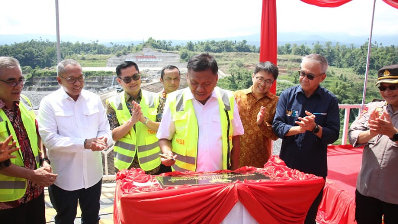 Gubernur Olly Isi Air, Bendungan Kuwil-Kawangkoan Resmi Beroperasi