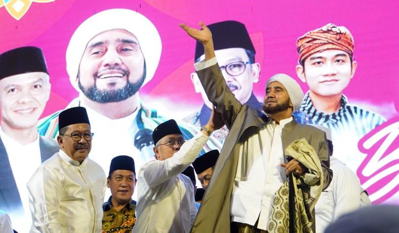 Tutup Pospenas 2022, Wamenag: Zaman Terus Berubah, Santri Harus Hadapi Tantangan Baru