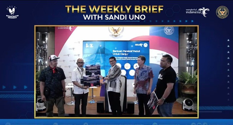 Sandiaga Uno Apresiasi Pelaku Parekraf Gotong Royong Beri Bantuan Korban Gempa Cianjur