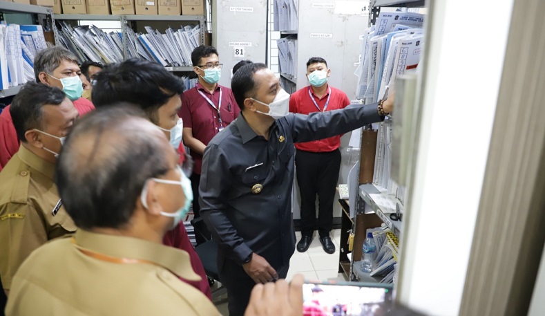 Wali Kota Surabaya Eri Cahyadi Ngamuk di RSUD Dr Soewandhie, Ini Pemicunya