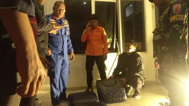 Nelayan Belitung Timur Temukan Bagian Kursi Pesawat, Diduga Milik Helikopter Polri P-1103