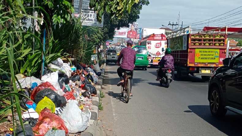 Tempat Pembuangan Sampah Liar Marak di KBB, Dinas Lingkungan Hidup Keteteran