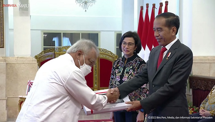 Jokowi Serahkan DIPA ke 14 Kementerian/Lembaga, Menkeu: Fokus APBN Beralih dari Pandemi ke Krisis Global 