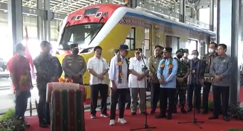 Menhub Soft Launching Kereta Api Pertama di Sulawesi, Lewati 9 Stasiun