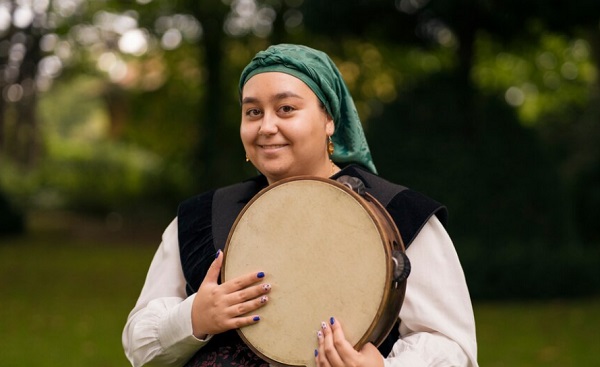 19 Alat Musik Tradisional Indonesia dan Asal Lengkap Cara Memainkannya