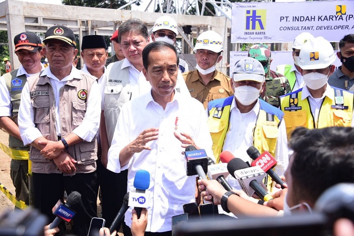 Jokowi Instruksikan Rehabilitasi Rumah Ibadah dan Sekolah yang Hancur Akibat Gempa Cianjur Jadi Prioritas  