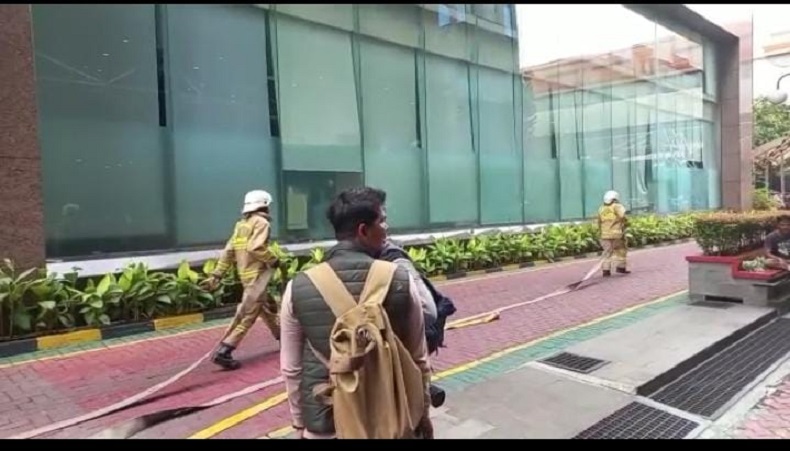Kantor Kemenkumham yang Terbakar Lantai 5 Gedung Sentra Mulia
