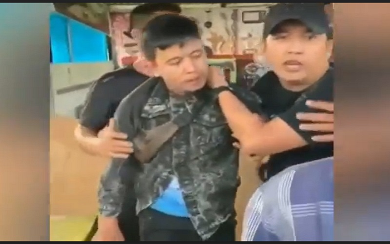  Terekam CCTV Curi HP Karyawan Apotek, Pria Ini Hampir Diamuk Warga