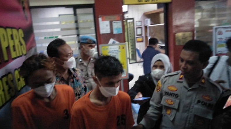 Kecanduan Main Game Online, Kuli Bangunan di Cimahi Nekat Bongkar Kotak Amal Masjid
