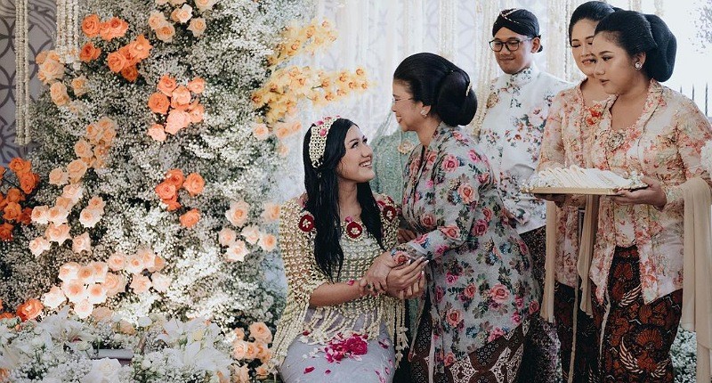 Kaesang dan Erina Lakukan Upacara Injak Telur di Prosesi Akad Nikah, Ini Filosofinya