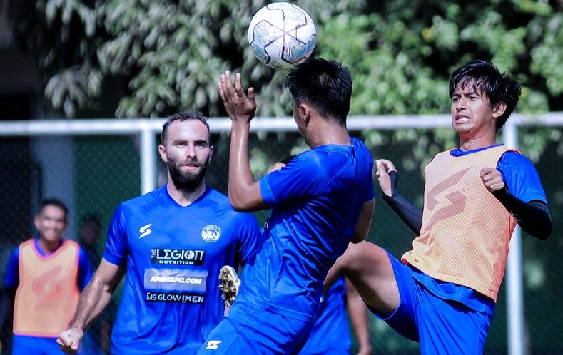 3 Pilar Arema FC Absen Lawan Persis Solo, Ini Kata Pelatih Javier Roca