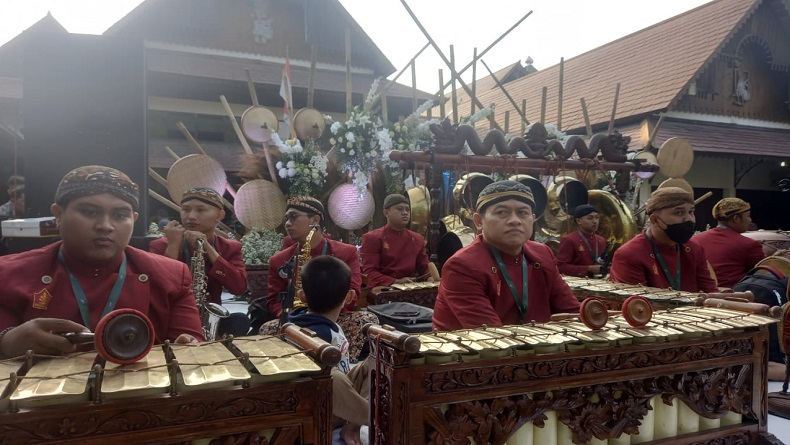 Gending Jawa dengan Lagu Janji Suci Yovie & Nuno Bakal Iringi Rombongan Kirab